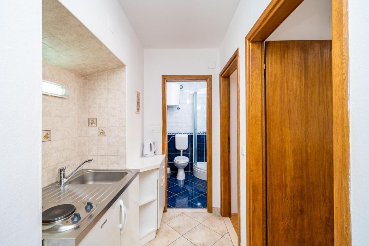 Central Apartment With Terrace Дубровник Екстериор снимка